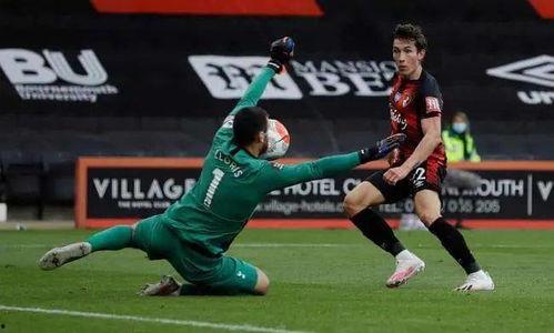 10月28日 英超第10轮 伯恩茅斯vs伯恩利,伯恩茅斯与伯恩利激战正酣”